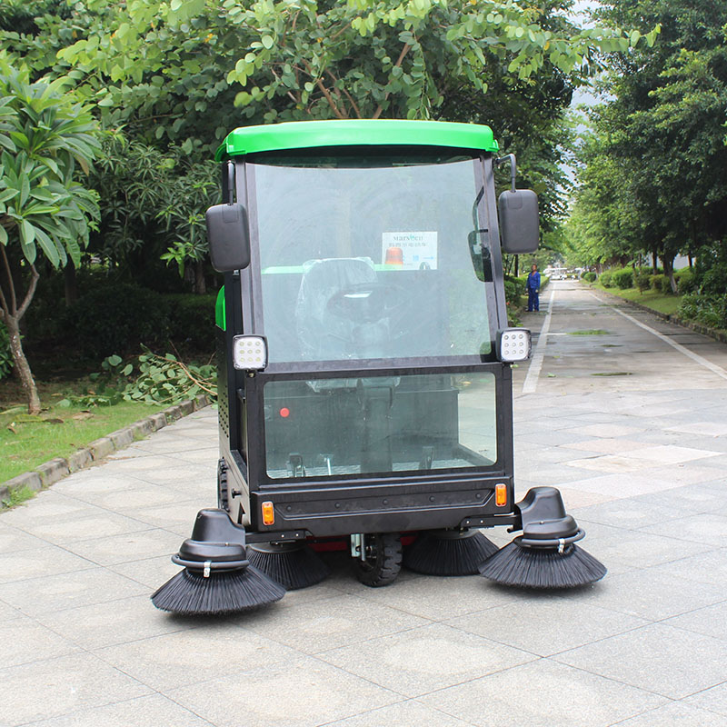Electric Ride on Street Sweeper